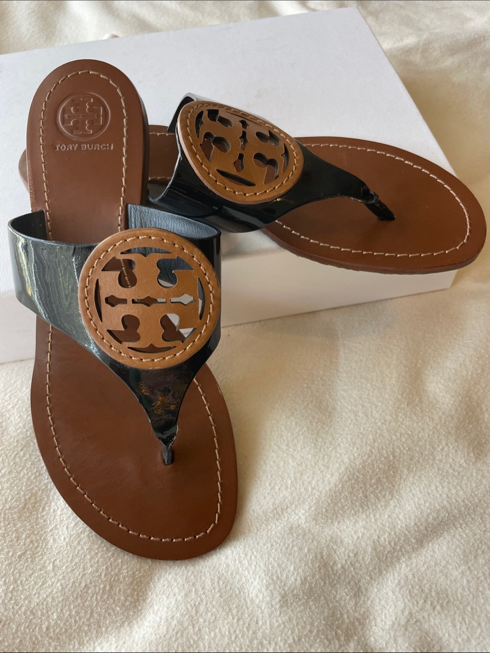Tory Burch Dark Navy Patent and Brown Leather Logo Thong Sandals